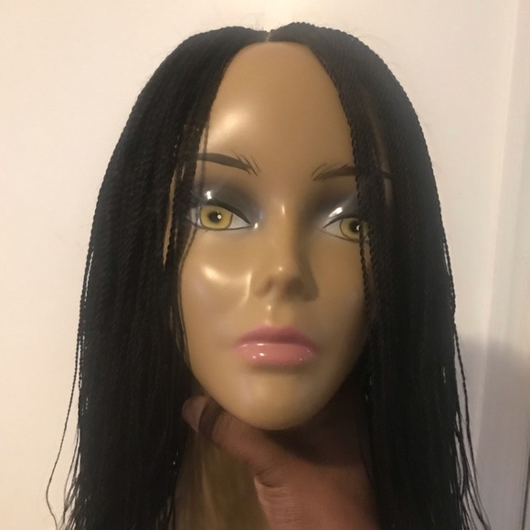 Beautiful 10in micro twist braided wig - Picture 4 of 8